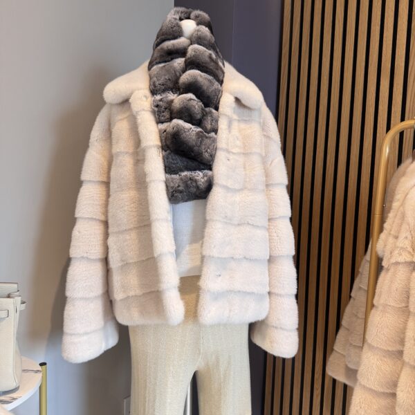 1011 Short Mint Coat 白羽假日 试穿